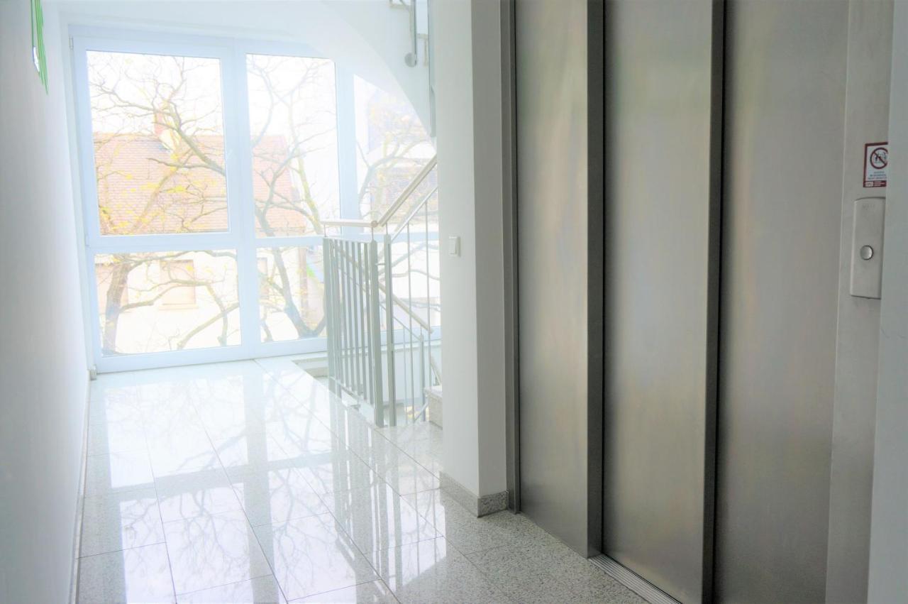 Mein Apartment, Stars Mit Balkon Und Klima Fuer Bis Zu 4 Personen Frankenthal  Ngoại thất bức ảnh