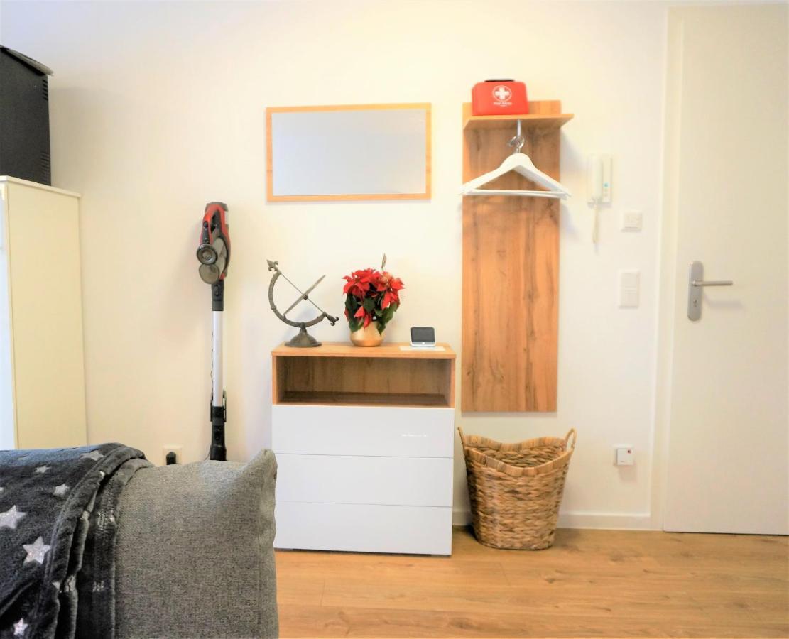 Mein Apartment, Stars Mit Balkon Und Klima Fuer Bis Zu 4 Personen Frankenthal  Ngoại thất bức ảnh