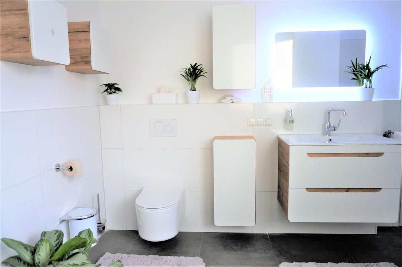 Mein Apartment, Stars Mit Balkon Und Klima Fuer Bis Zu 4 Personen Frankenthal  Ngoại thất bức ảnh