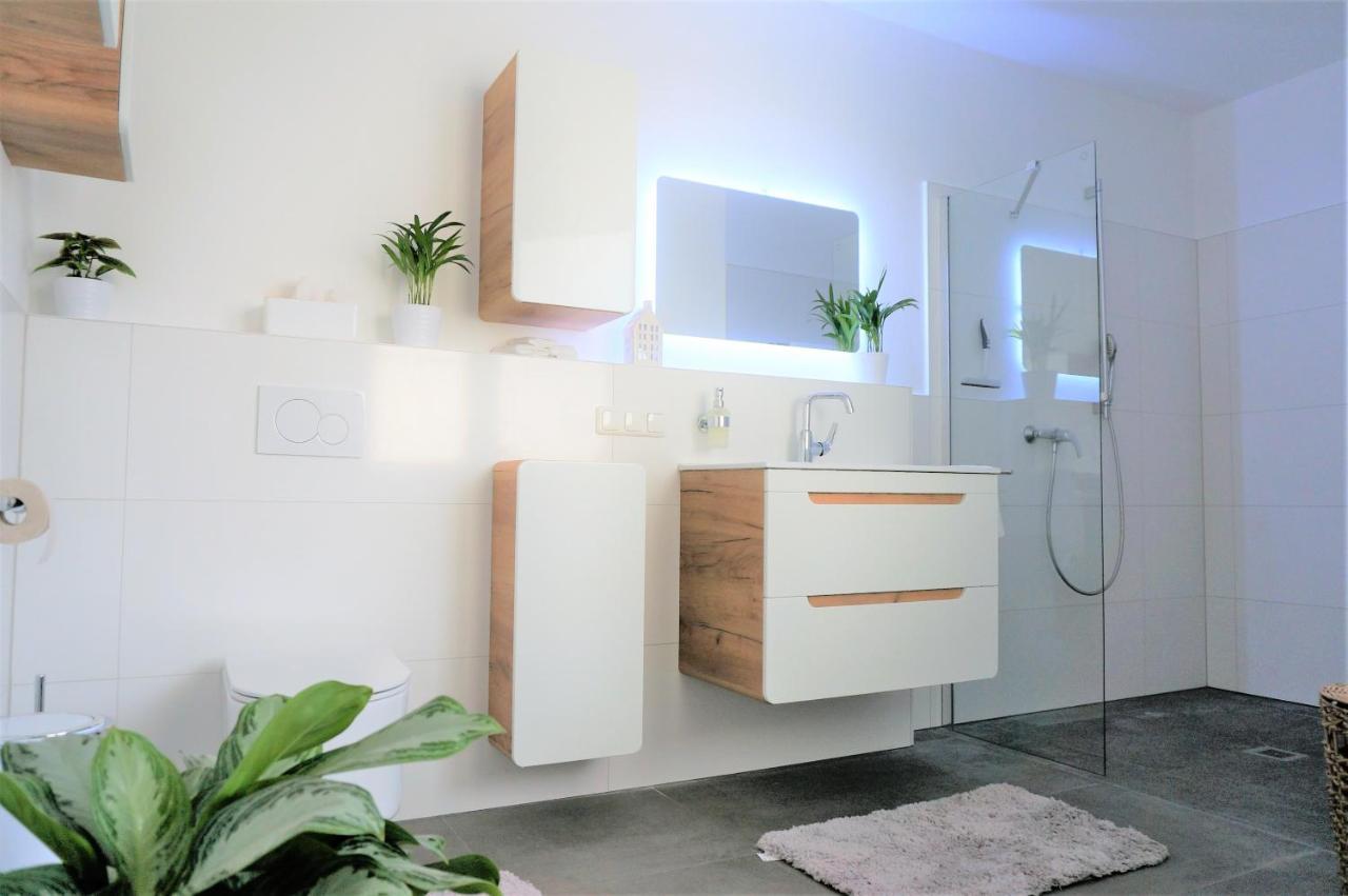 Mein Apartment, Stars Mit Balkon Und Klima Fuer Bis Zu 4 Personen Frankenthal  Ngoại thất bức ảnh