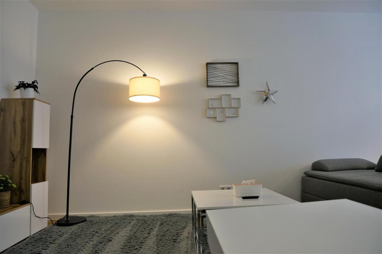 Mein Apartment, Stars Mit Balkon Und Klima Fuer Bis Zu 4 Personen Frankenthal  Ngoại thất bức ảnh